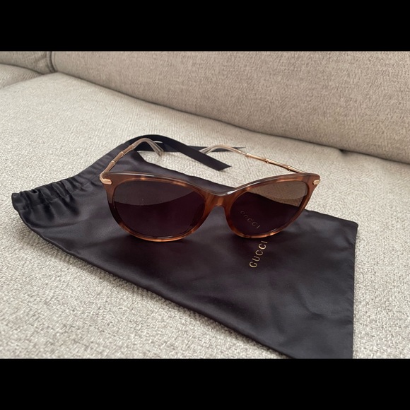 Beautiful authentic Gucci sunglasses - Picture 4 of 6